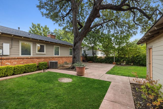 5102 W Mockingbird Lane, Dallas, TX 75209