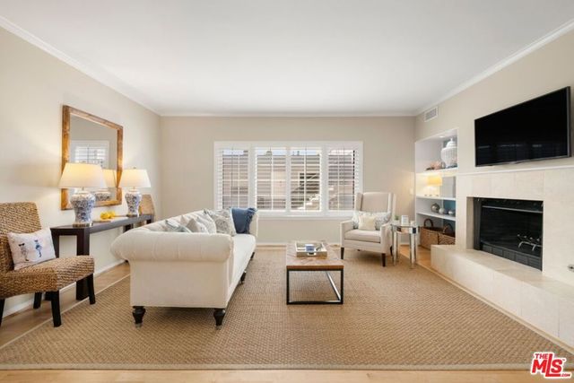 1247 10th Street 4, Santa Monica, CA 90401