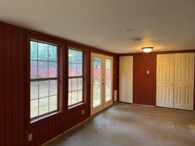 1906 E Beverly Drive, Corsicana, TX 75110