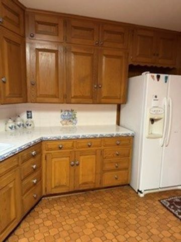 1906 E Beverly Drive, Corsicana, TX 75110