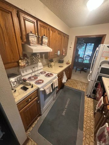 6 La Estrada Lane, Hot Springs Village, AR 71909