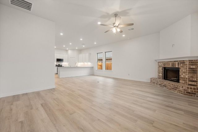 2905 Harvest Avenue, Wolfforth, TX 79382