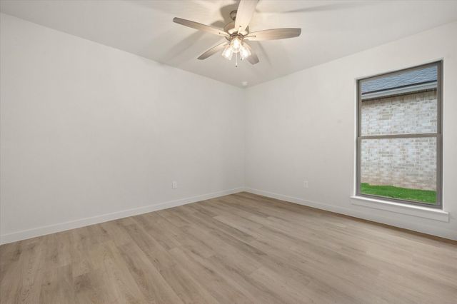 2905 Harvest Avenue, Wolfforth, TX 79382