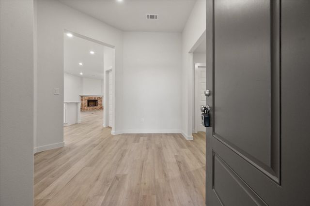 2905 Harvest Avenue, Wolfforth, TX 79382