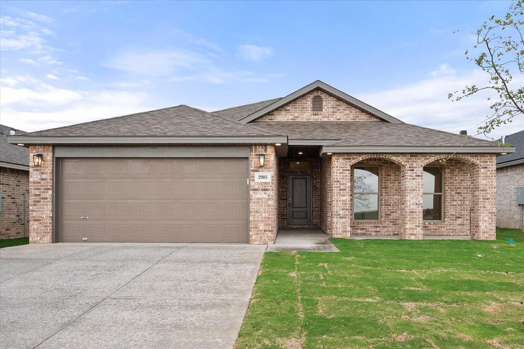 2905 Harvest Avenue, Wolfforth, TX 79382