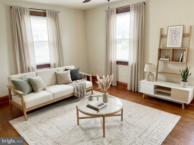 10 AVENAL RD, Baltimore, MD 21221
