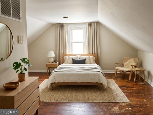 10 AVENAL RD, Baltimore, MD 21221