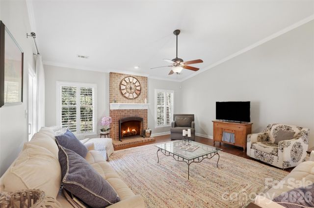 4701 Dawnridge Drive, Charlotte, NC 28226