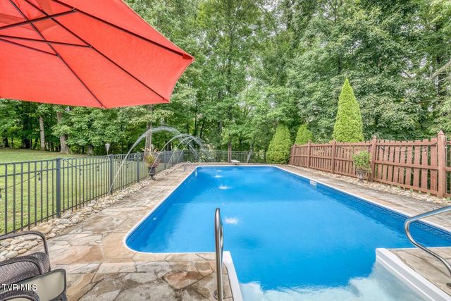 1828 Weaver Branch Road, Piney Flats, TN 37686