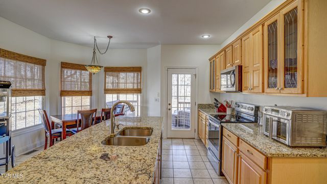 1828 Weaver Branch Road, Piney Flats, TN 37686