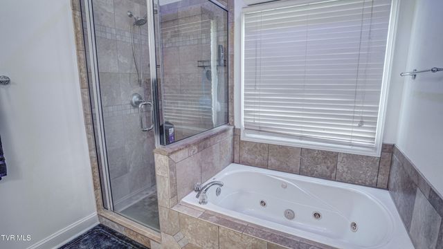 1828 Weaver Branch Road, Piney Flats, TN 37686