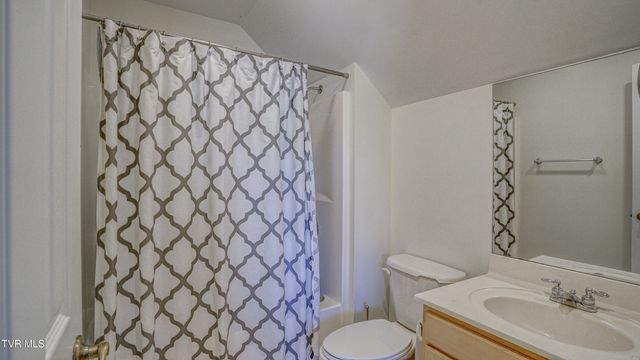 1828 Weaver Branch Road, Piney Flats, TN 37686