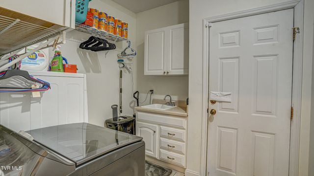 1828 Weaver Branch Road, Piney Flats, TN 37686