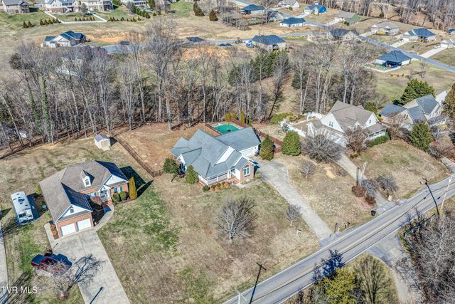 1828 Weaver Branch Road, Piney Flats, TN 37686