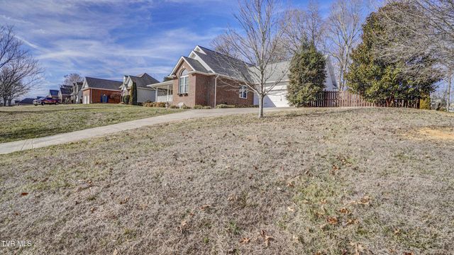 1828 Weaver Branch Road, Piney Flats, TN 37686