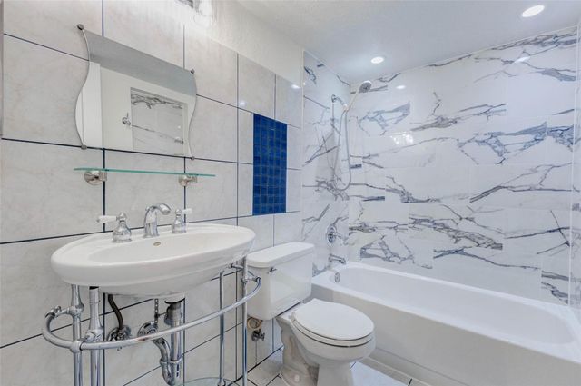 4730 Cairnlomond Street, Houston, TX 77084