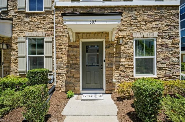 607 Muddy Creek RD, Chesapeake, VA 23324