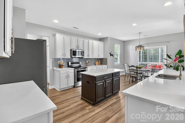 10011 King George Lane, Waxhaw, NC 28173