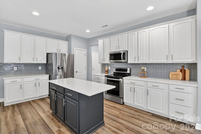 10011 King George Lane, Waxhaw, NC 28173