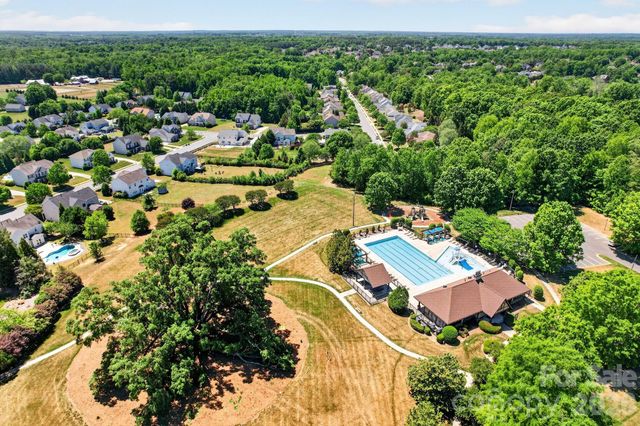 10011 King George Lane, Waxhaw, NC 28173