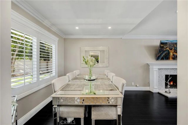 1320 N Van Gogh Circle, Orange, CA 92867