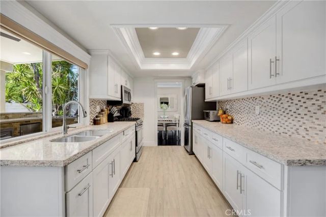 1320 N Van Gogh Circle, Orange, CA 92867