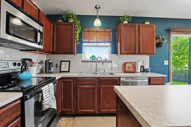 13718 W Autumn Ridge St, Wichita, KS 67235