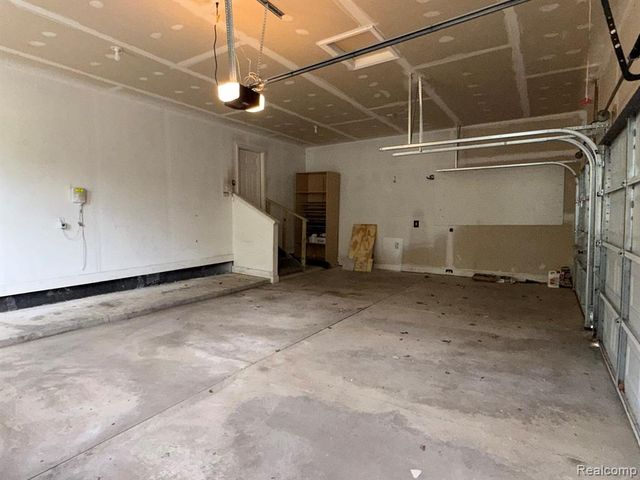 49028 Founders Court, Canton, MI 48187