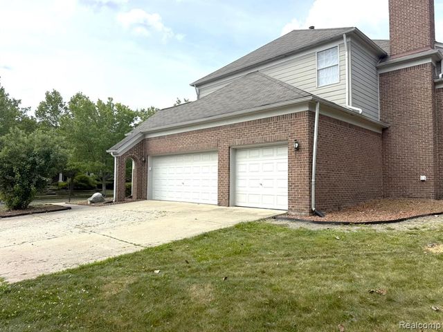 49028 Founders Court, Canton, MI 48187