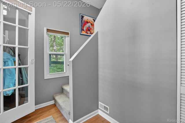 6548 Buckshore Drive, Hamburg Township, MI 48189