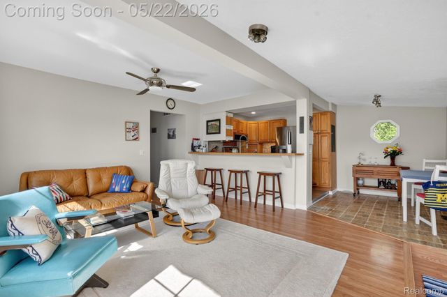 6548 Buckshore Drive, Hamburg Township, MI 48189