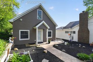6548 Buckshore Drive, Hamburg Township, MI 48189