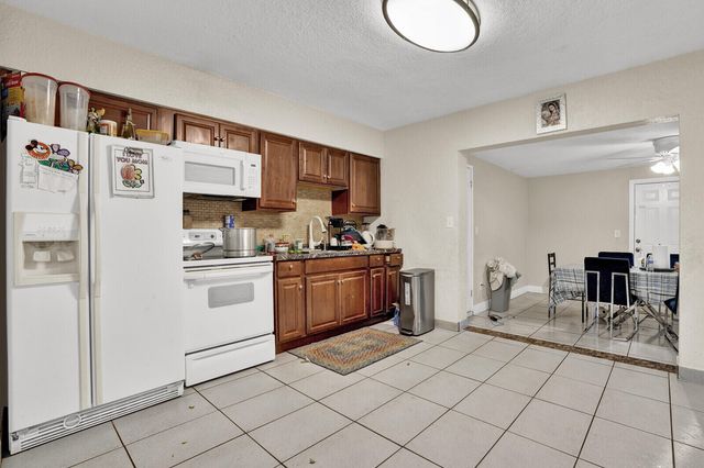 2040 NE 2nd Terrace, Pompano Beach, FL 33060
