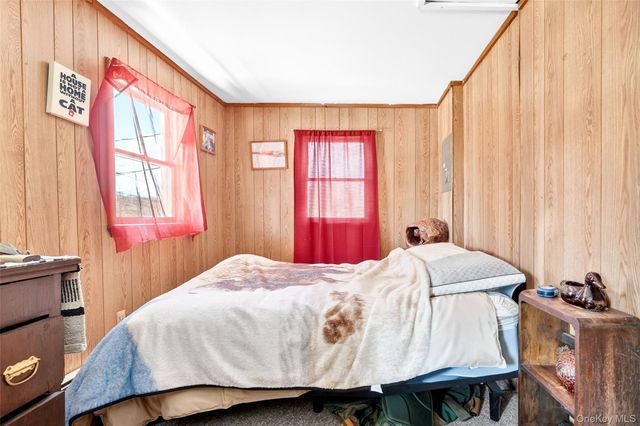 33 E Crossman Avenue, Monroe, NY 10950