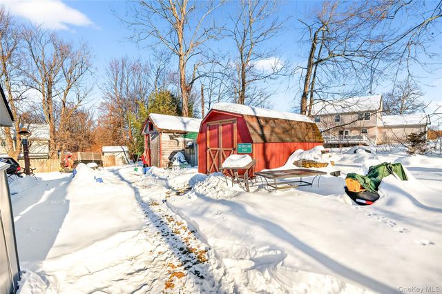 33 E Crossman Avenue, Monroe, NY 10950