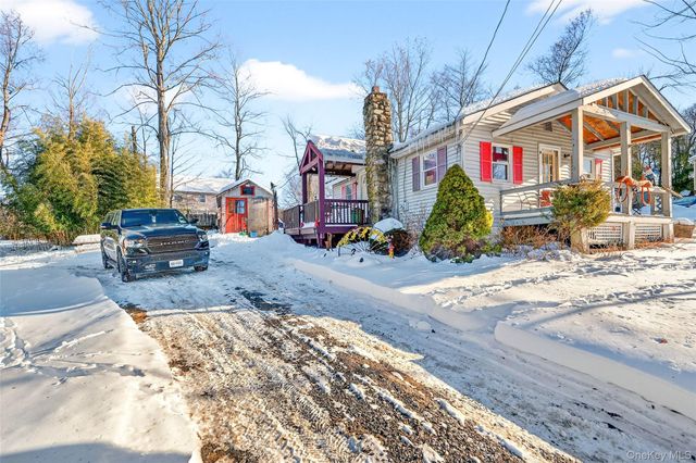 33 E Crossman Avenue, Monroe, NY 10950