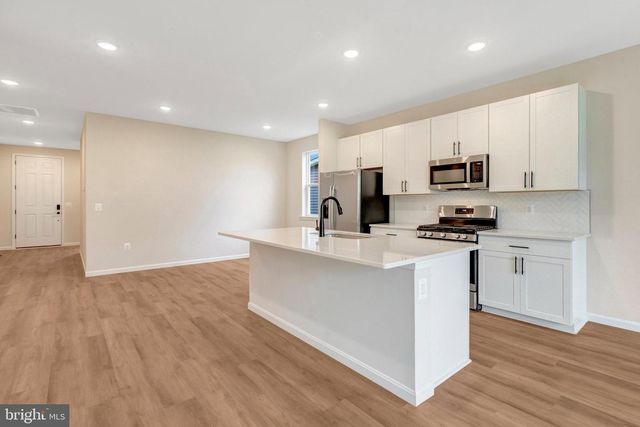 104 MIDSUMMER, Middletown, VA 22645