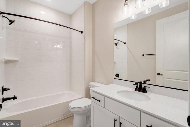104 MIDSUMMER, Middletown, VA 22645