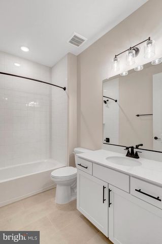 104 MIDSUMMER, Middletown, VA 22645
