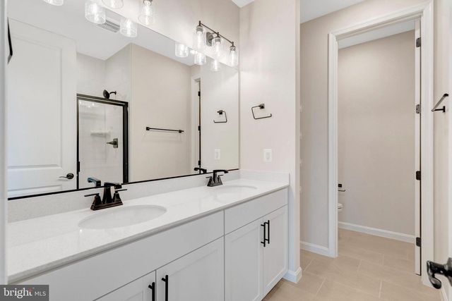 104 MIDSUMMER, Middletown, VA 22645