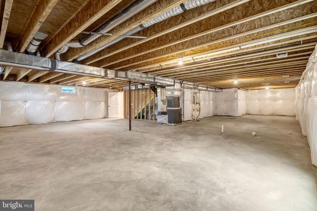 104 MIDSUMMER, Middletown, VA 22645