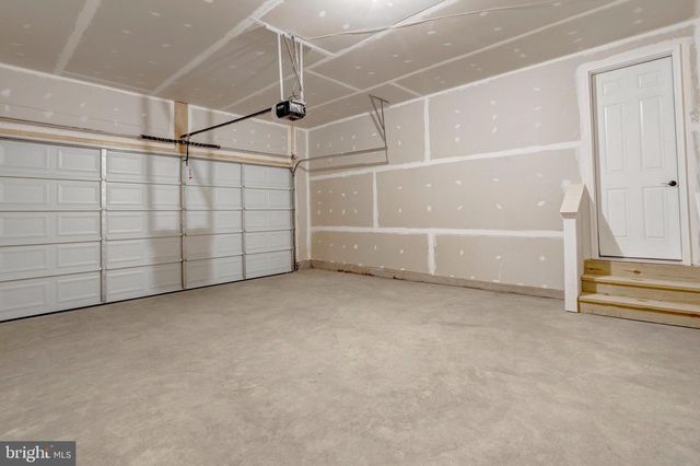 104 MIDSUMMER, Middletown, VA 22645