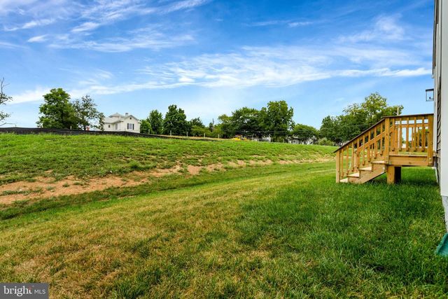 104 MIDSUMMER, Middletown, VA 22645