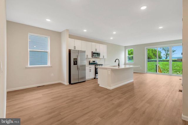 104 MIDSUMMER, Middletown, VA 22645