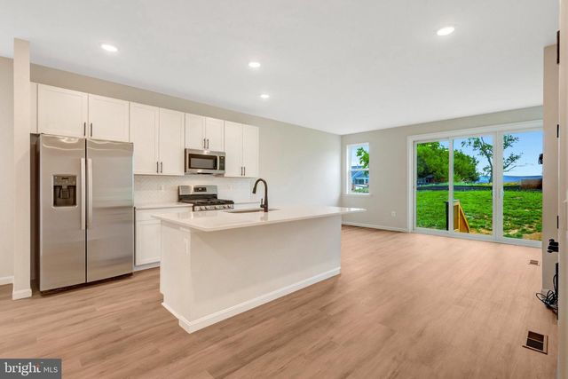 104 MIDSUMMER, Middletown, VA 22645