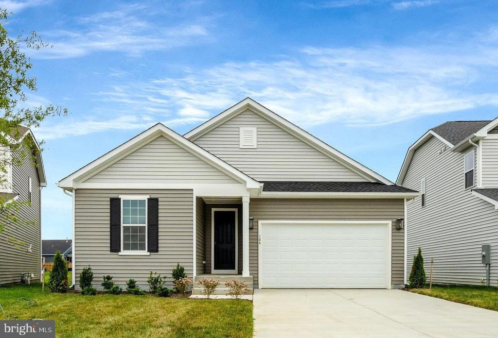104 MIDSUMMER, Middletown, VA 22645