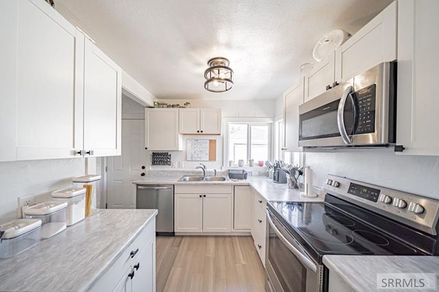 155 E Crowley Street, Idaho Falls, ID 83402