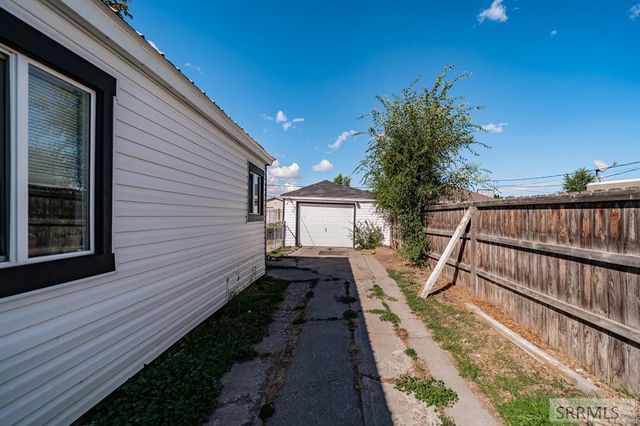 155 E Crowley Street, Idaho Falls, ID 83402