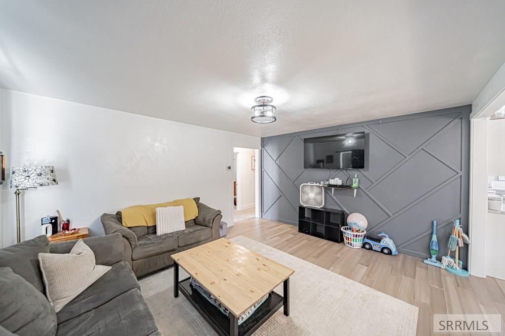 Image 11 of property listing at 155 E Crowley Street, Idaho Falls, ID 83402