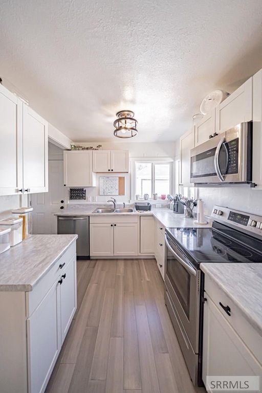 Image 17 of property listing at 155 E Crowley Street, Idaho Falls, ID 83402